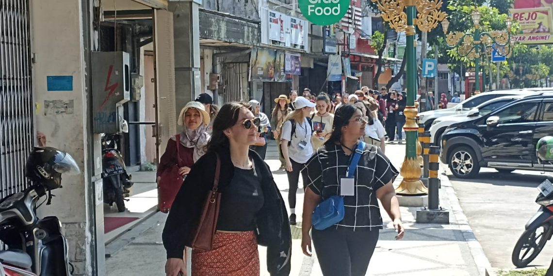 Kunjungi Kayutangan Mahasiswa Adelaide Belajar Preservasi Lingkungan dan Budaya